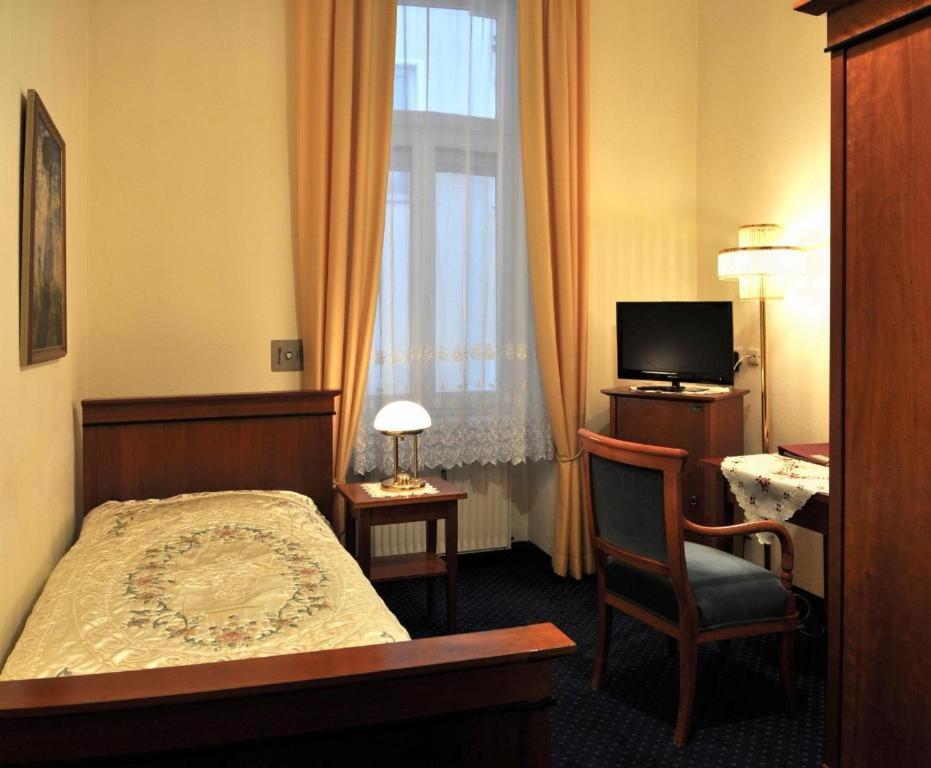 Zimmervermietung Fischer-Vroni-Am-See Gmunden Bagian luar foto
