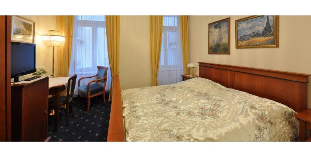 Zimmervermietung Fischer-Vroni-Am-See Gmunden Bagian luar foto