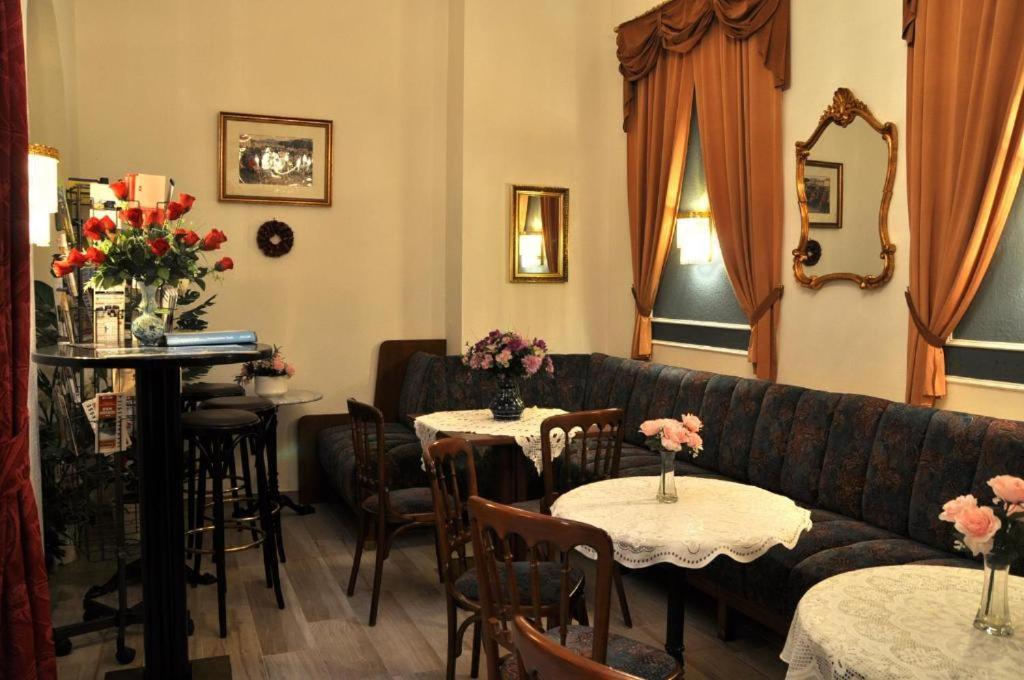 Zimmervermietung Fischer-Vroni-Am-See Gmunden Bagian luar foto
