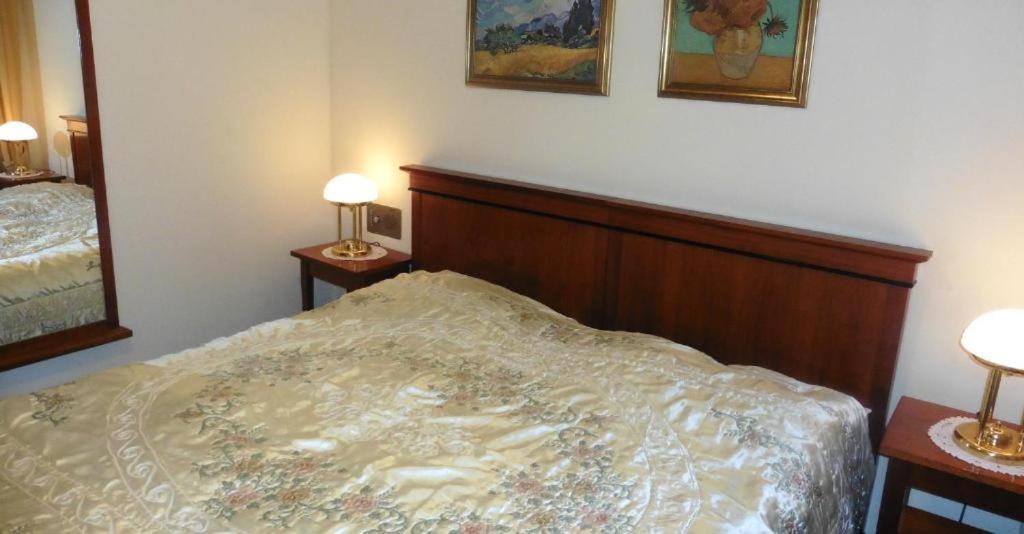 Zimmervermietung Fischer-Vroni-Am-See Gmunden Bagian luar foto